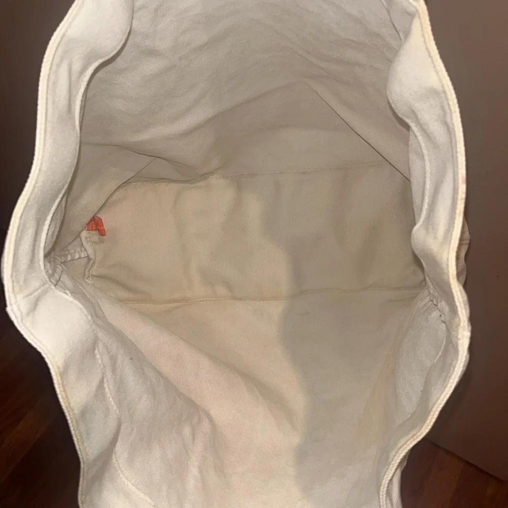 Bath and body works large canvas 🌞 sunny tote / OS preowned